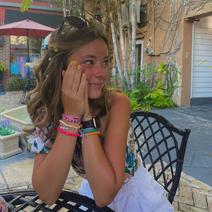 Meet your Posher, Lily